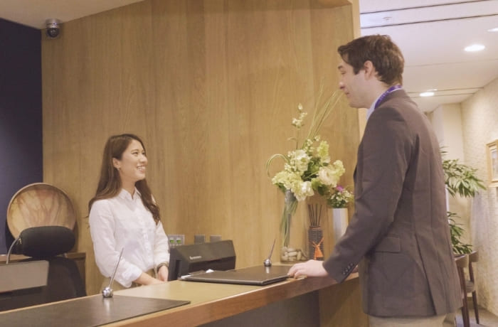 レンタルオフィスやコワーキングスペースを選ぶときのポイントの一つ、受け付けの 「質」。