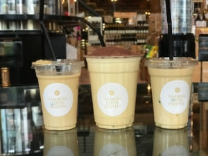 【SYNTH(シンス)堂島ブログ】を更新しました（堂島グルメレポートVol.37 【Takamura wine & coffee roasters】）