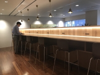 SYNTHブログ更新しました!!(SYNTHラウンジ内スタンディングワークスペースについてご紹介いたします!)