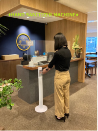 【SYNTH(シンス)堂島ブログ】を更新しました(自動の手消毒液マシーンを設置しました!)