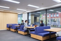 【SYNTH(シンス)メッシュ京都四条烏丸ブログ】更新しました〈~ラウンジ~〉